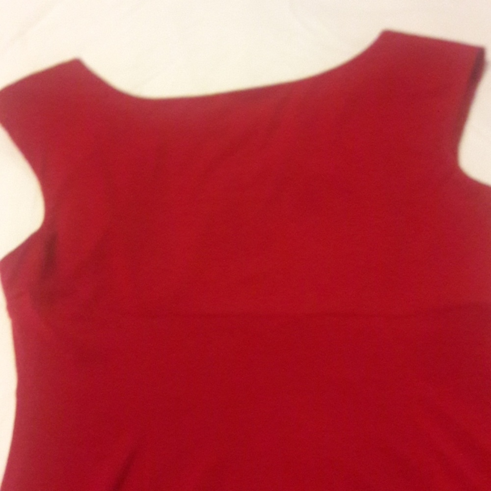RED DAILY DRESS . - Picture 5 of 8